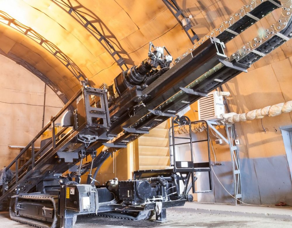 Trenchless construction delay analysis with horizontal directional drilling in urban utility project